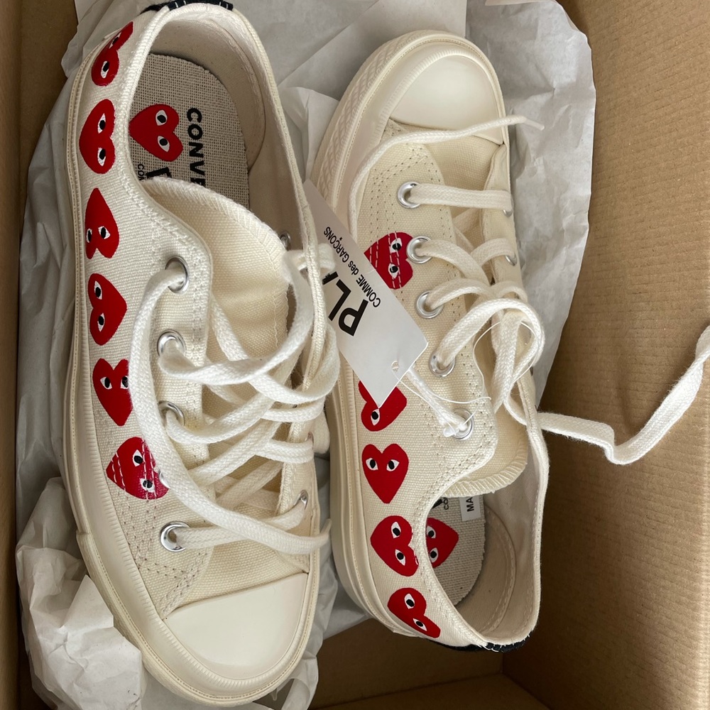 CONVERSE PLAY COMME DES GARÇONS collab. Sold out